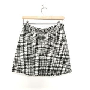 Forever 21 Mini Plaid Skirt SizeMedium School Girl Mini SkirtBlack & White # 35